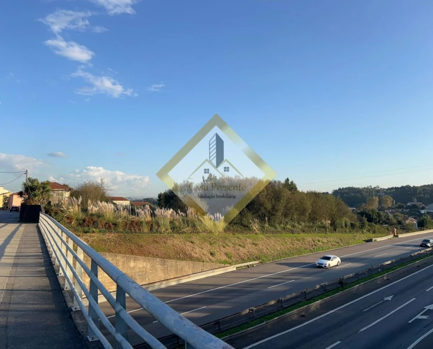 Terreno para Venda em Vilar de Andorinho Foto 8