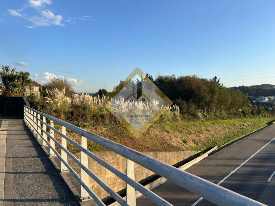 Terreno para Venda em Vilar de Andorinho Foto 7