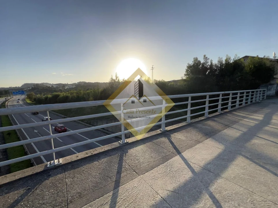 Terreno para Venda em Vilar de Andorinho Foto 3
