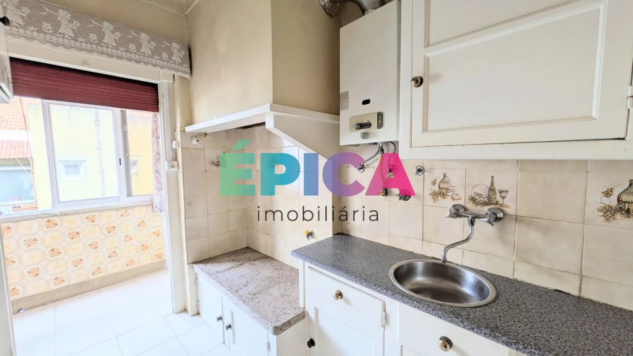 Apartamento T2 para Venda em Beato Foto 40