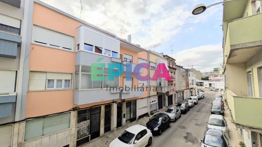 Apartamento T2 para Venda em Beato Foto 46