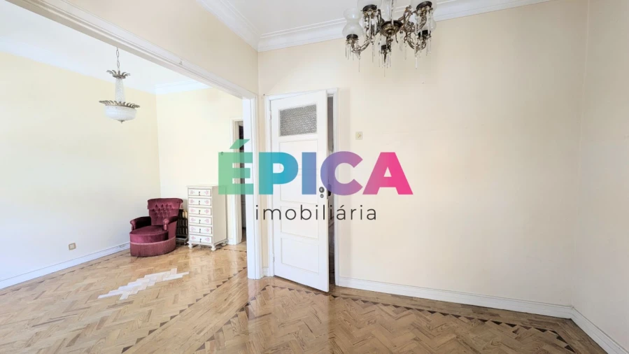 Apartamento T2 para Venda em Beato Foto 9