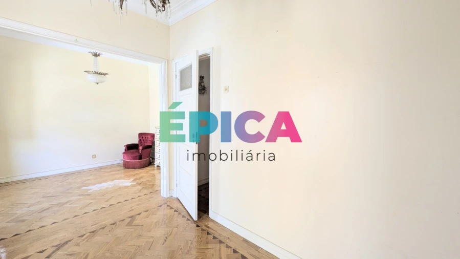 Apartamento T2 para Venda em Beato Foto 11