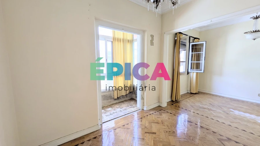 Apartamento T2 para Venda em Beato Foto 5