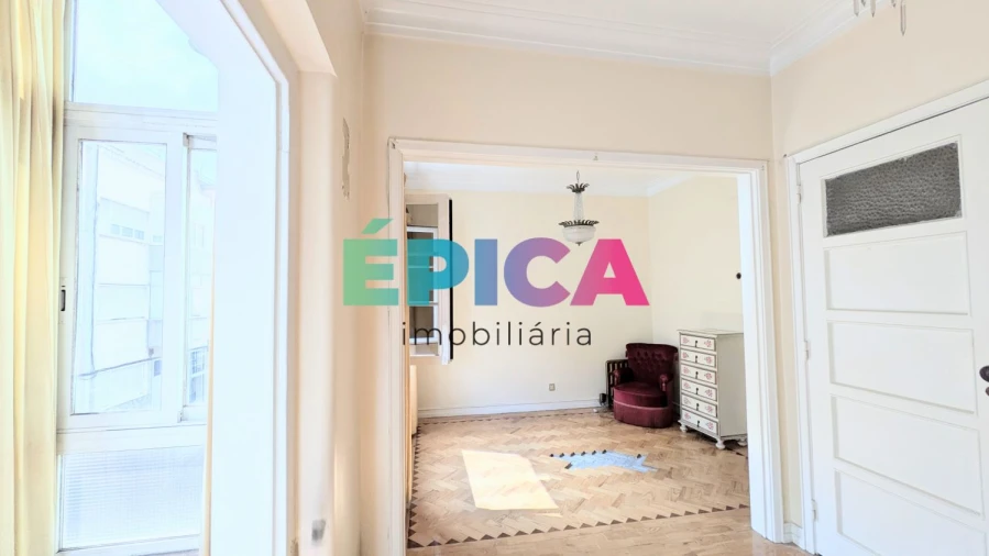 Apartamento T2 para Venda em Beato Foto 7