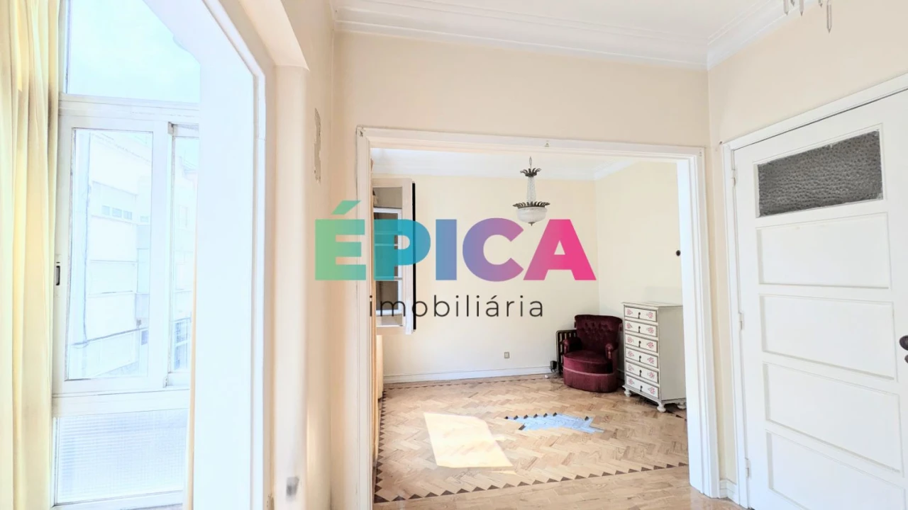 Apartamento T2 para Venda em Beato Foto 7