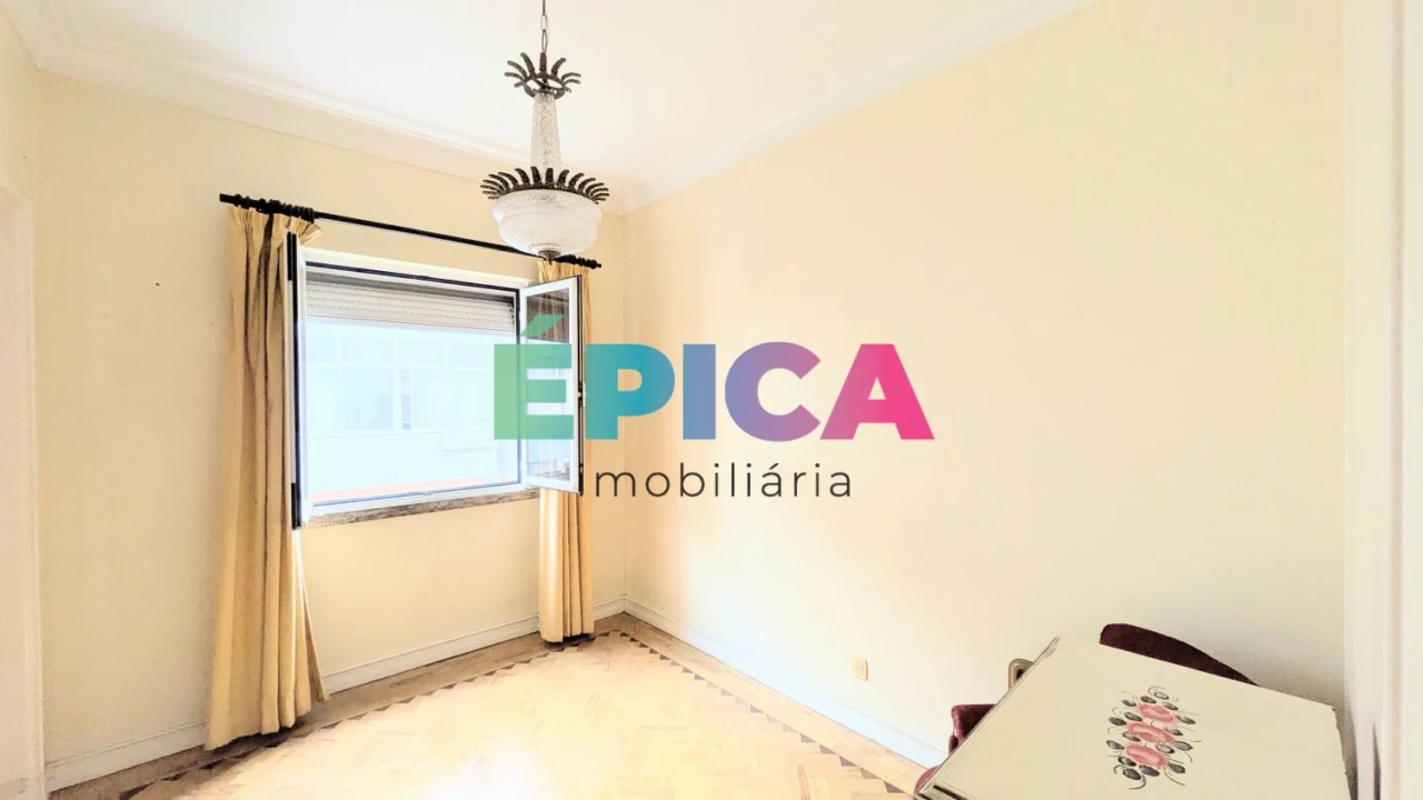 Apartamento T2 para Venda em Beato Foto 4