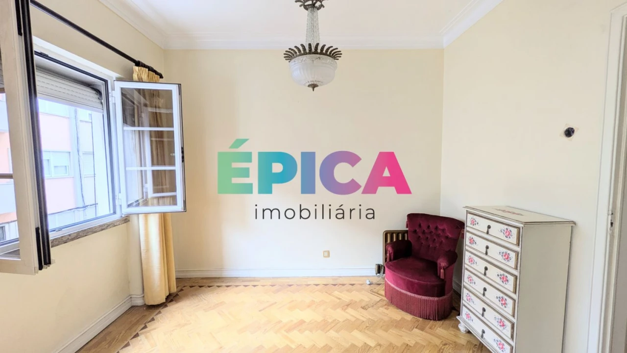 Apartamento T2 para Venda em Beato Foto 8