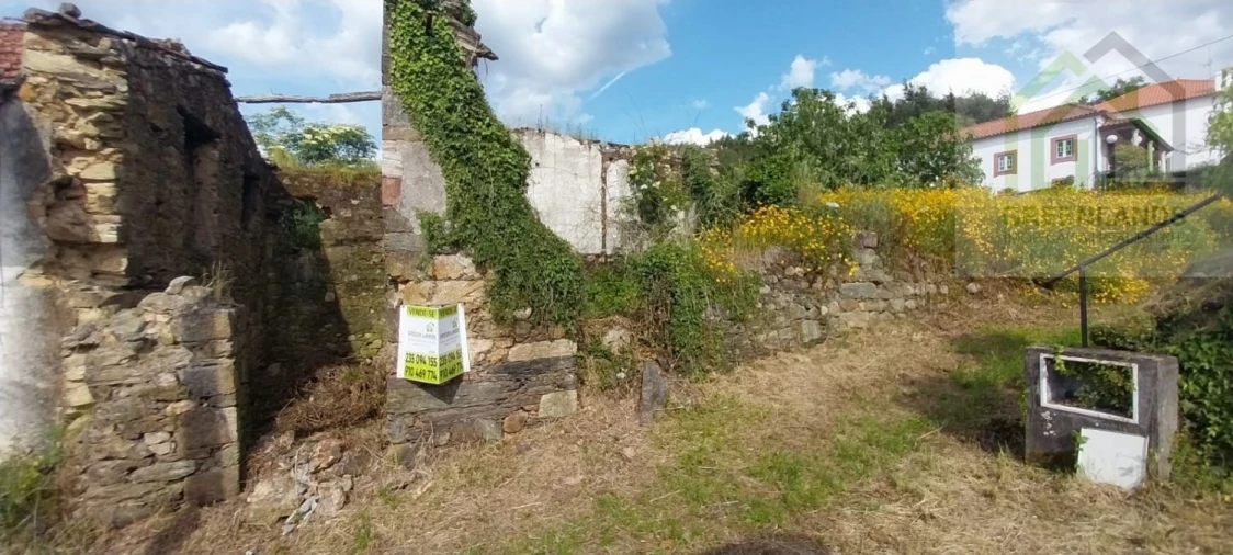 Moradia T1 para Venda em Pombeiro da Beira Foto 6