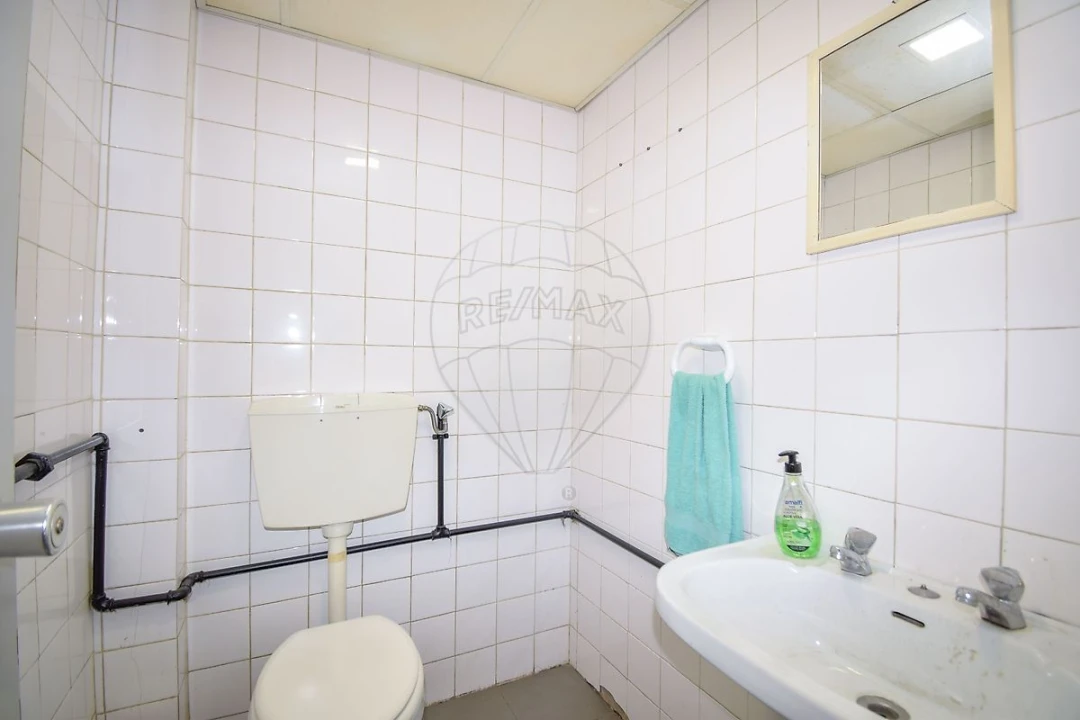 Armazém para Arrendamento em Alfragide Foto 18