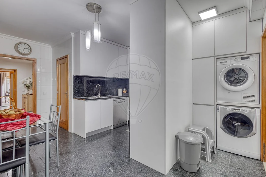 Apartamento T3 para Venda em Campo e Sobrado Foto 12