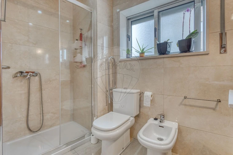 Apartamento T3 para Venda em Campo e Sobrado Foto 2