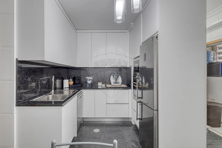 Apartamento T3 para Venda em Campo e Sobrado Foto 11