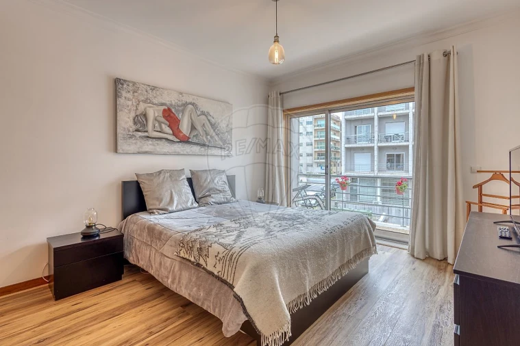 Apartamento T3 para Venda em Campo e Sobrado Foto 6