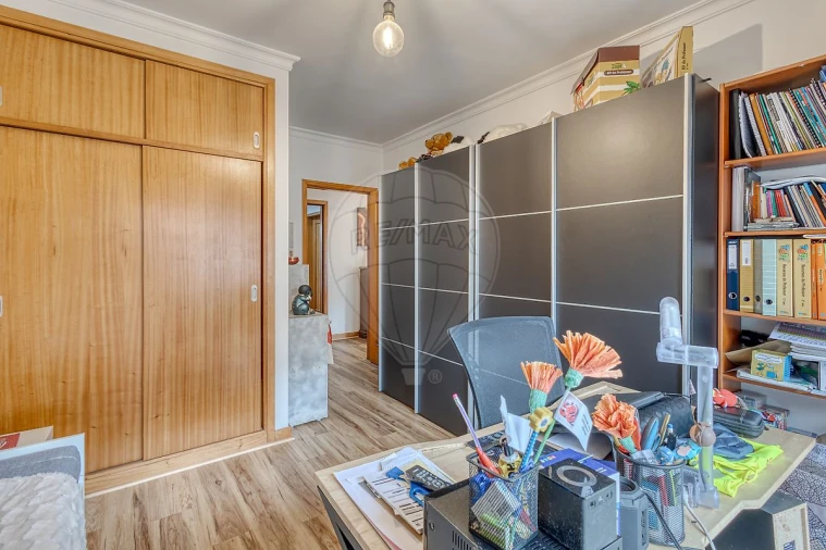 Apartamento T3 para Venda em Campo e Sobrado Foto 9