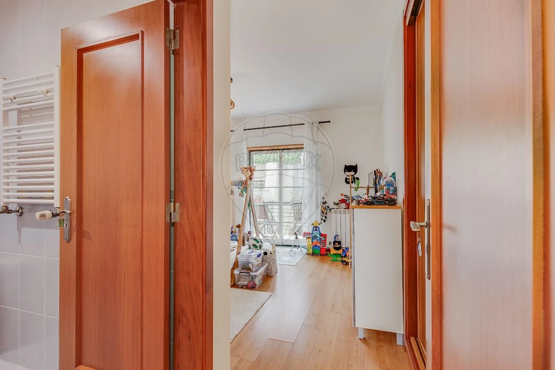 Apartamento T2 para Venda em Igreja Nova e Cheleiros Foto 7