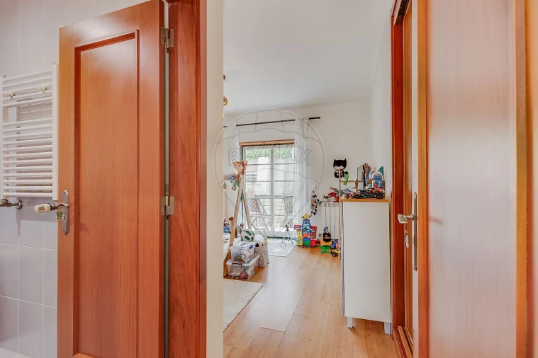 Apartamento T2 para Venda em Igreja Nova e Cheleiros Foto 7