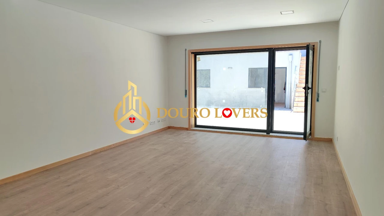 Moradia T3 para Venda em Mafamude e Vilar do Paraíso Foto 18