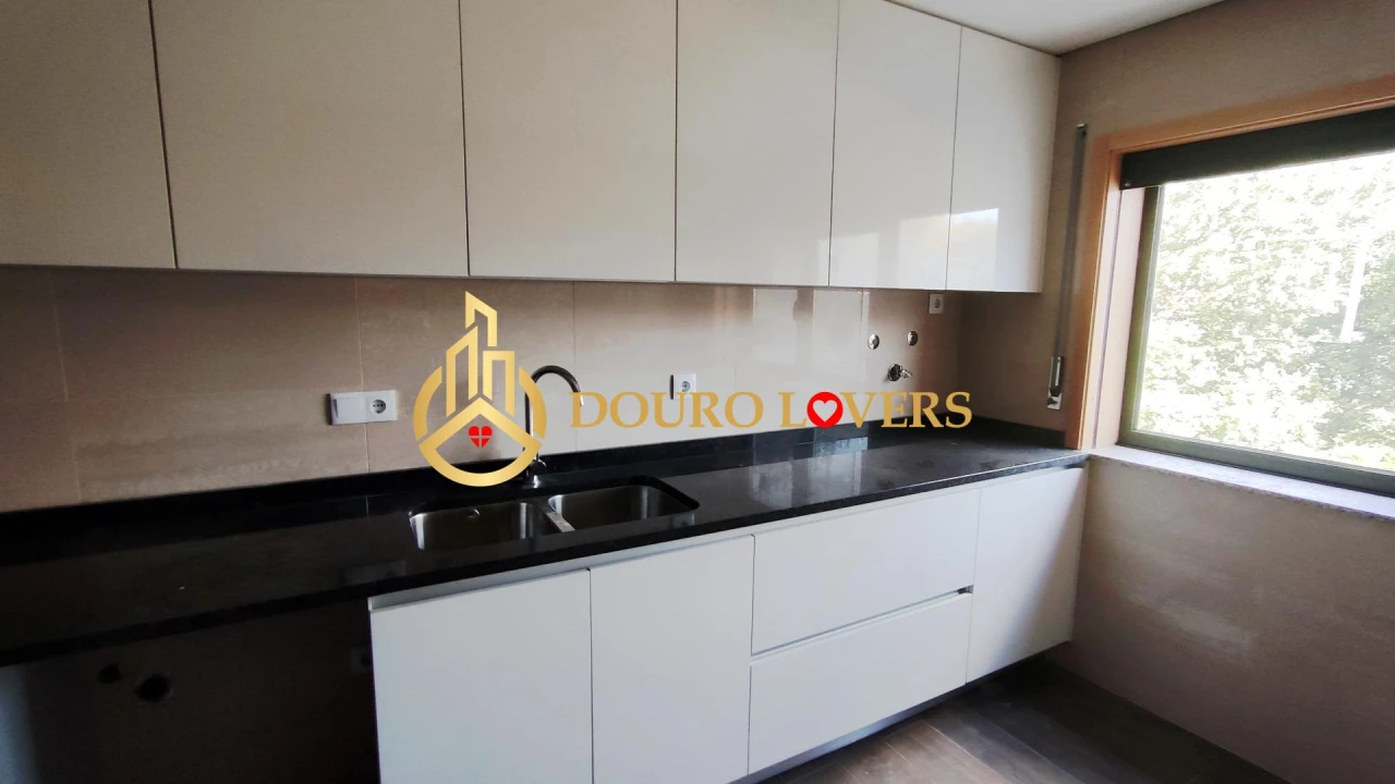 Moradia T3 para Venda em Mafamude e Vilar do Paraíso Foto 8