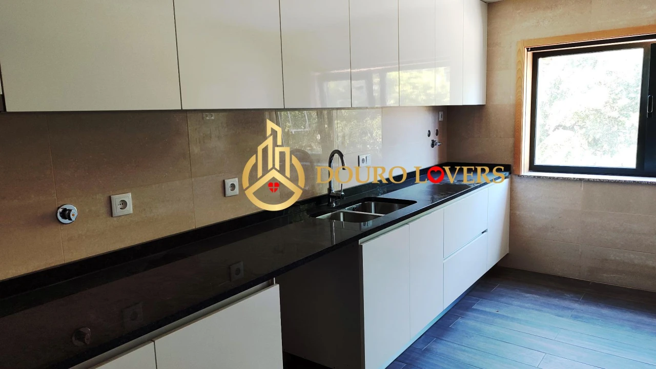 Moradia T3 para Venda em Mafamude e Vilar do Paraíso Foto 9