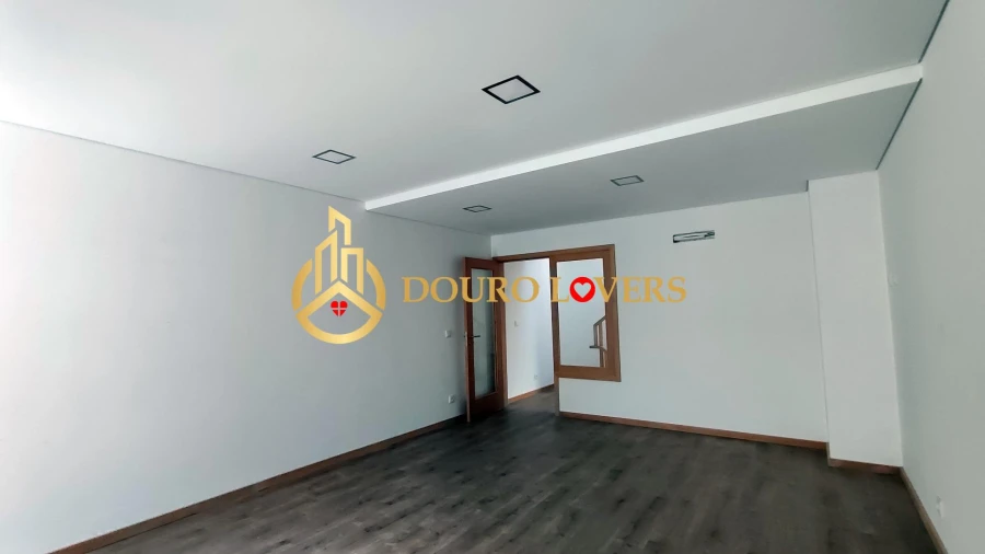 Moradia T3 para Venda em Mafamude e Vilar do Paraíso Foto 12