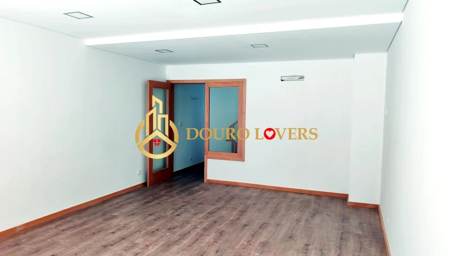 Moradia T3 para Venda em Mafamude e Vilar do Paraíso Foto 19