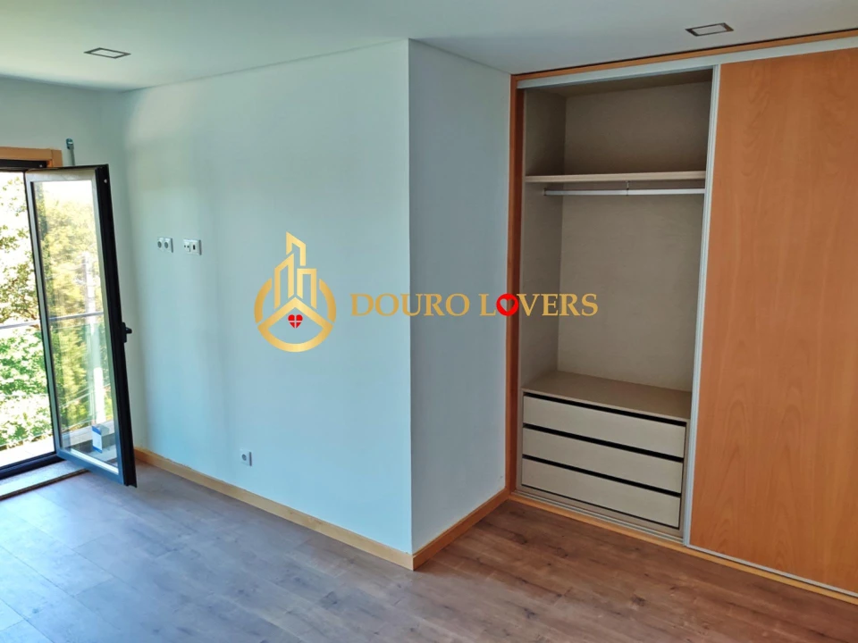 Moradia T3 para Venda em Mafamude e Vilar do Paraíso Foto 11