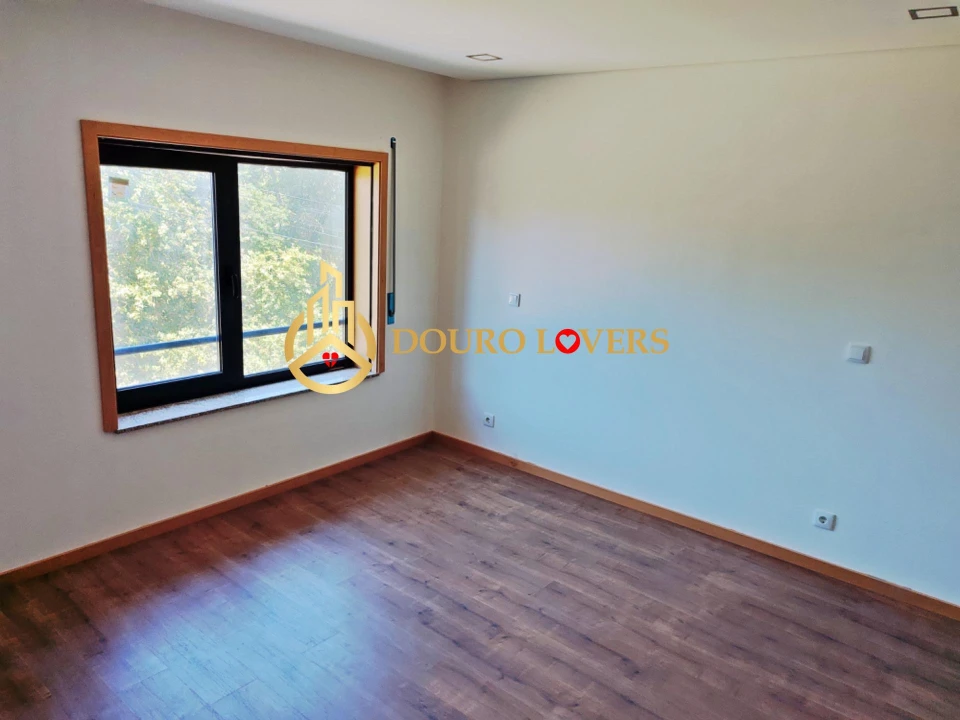 Moradia T3 para Venda em Mafamude e Vilar do Paraíso Foto 19