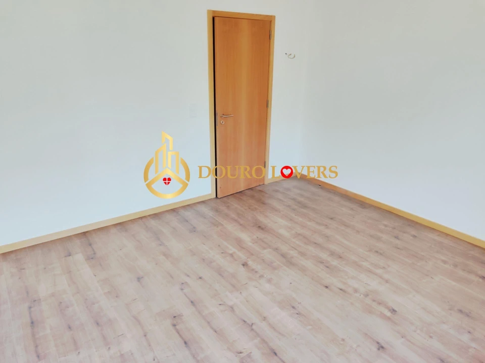 Moradia T3 para Venda em Mafamude e Vilar do Paraíso Foto 20