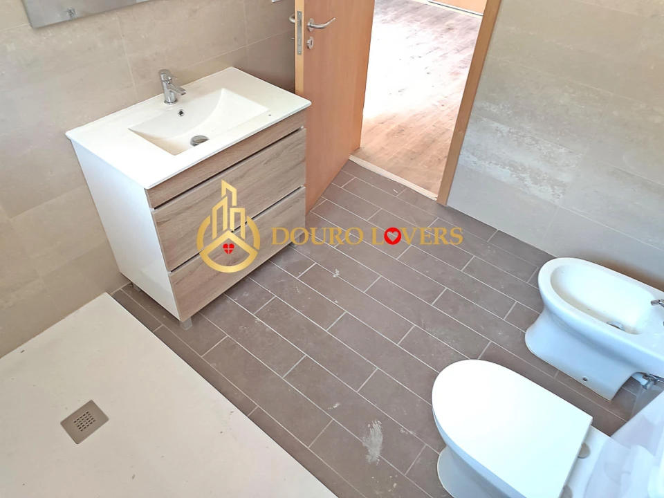 Moradia T3 para Venda em Mafamude e Vilar do Paraíso Foto 27