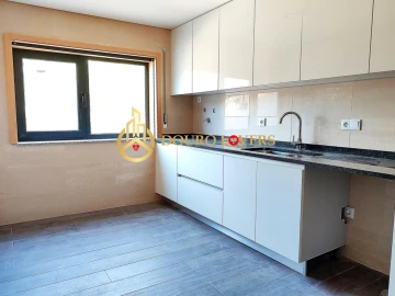 Moradia T3 para Venda em Mafamude e Vilar do Paraíso
