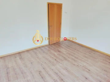 Moradia T3 para Venda em Mafamude e Vilar do Paraíso