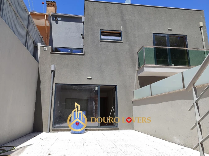 Moradia T3 para Venda em Mafamude e Vilar do Paraíso Foto 2