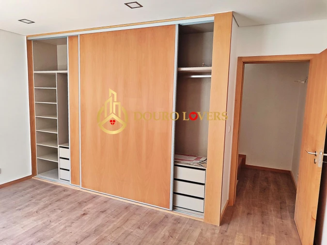 Moradia T3 para Venda em Mafamude e Vilar do Paraíso Foto 25