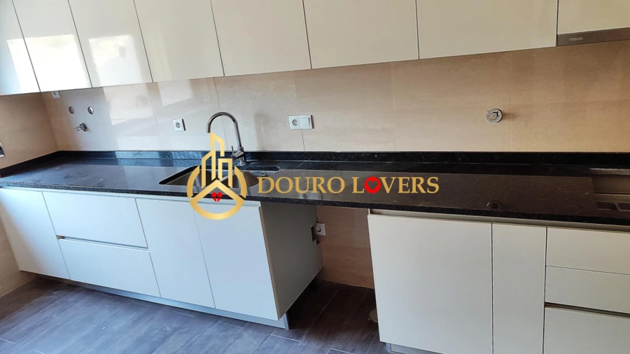 Moradia T3 para Venda em Mafamude e Vilar do Paraíso Foto 8