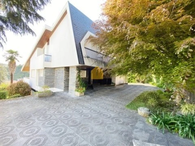 Moradia T5 para Venda em Lamego (Almacave e Sé)