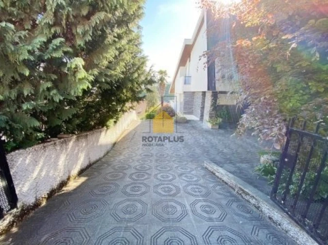 Moradia T5 para Venda em Lamego (Almacave e Sé) Foto 3