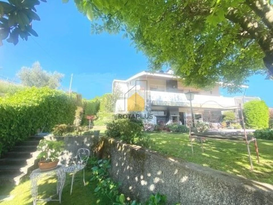 Moradia T5 para Venda em Lamego (Almacave e Sé) Foto 7