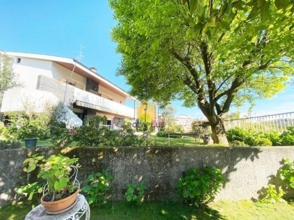 Moradia T5 para Venda em Lamego (Almacave e Sé) Foto 6