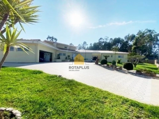 Moradia T5 para Venda em Modivas Foto 8