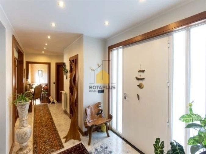 Moradia T5 para Venda em Modivas Foto 9