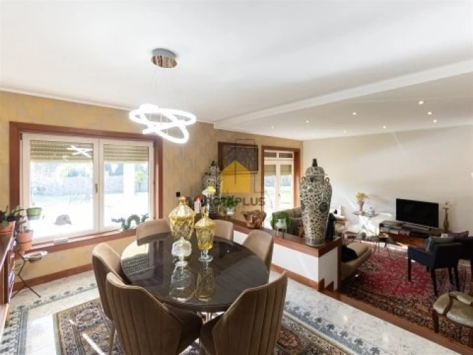 Moradia T5 para Venda em Modivas Foto 17