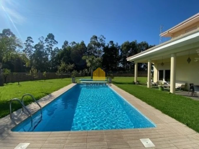 Moradia T5 para Venda em Modivas Foto 7