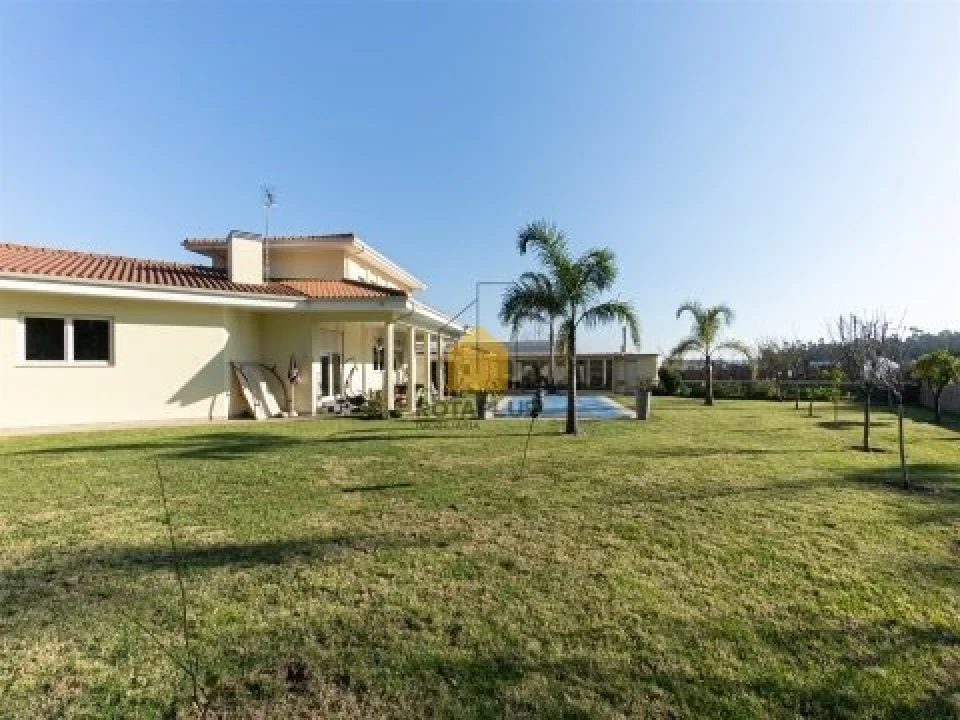 Moradia T5 para Venda em Modivas Foto 4