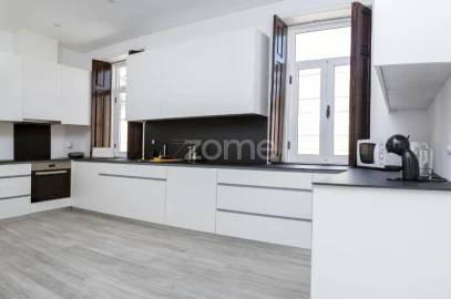 Moradia T17 para Venda em Campanhã
