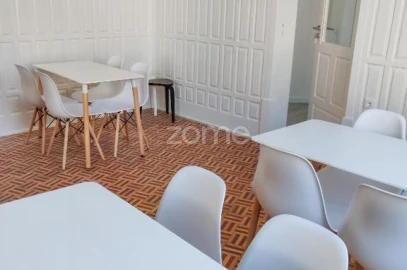 Moradia T17 para Venda em Campanhã
