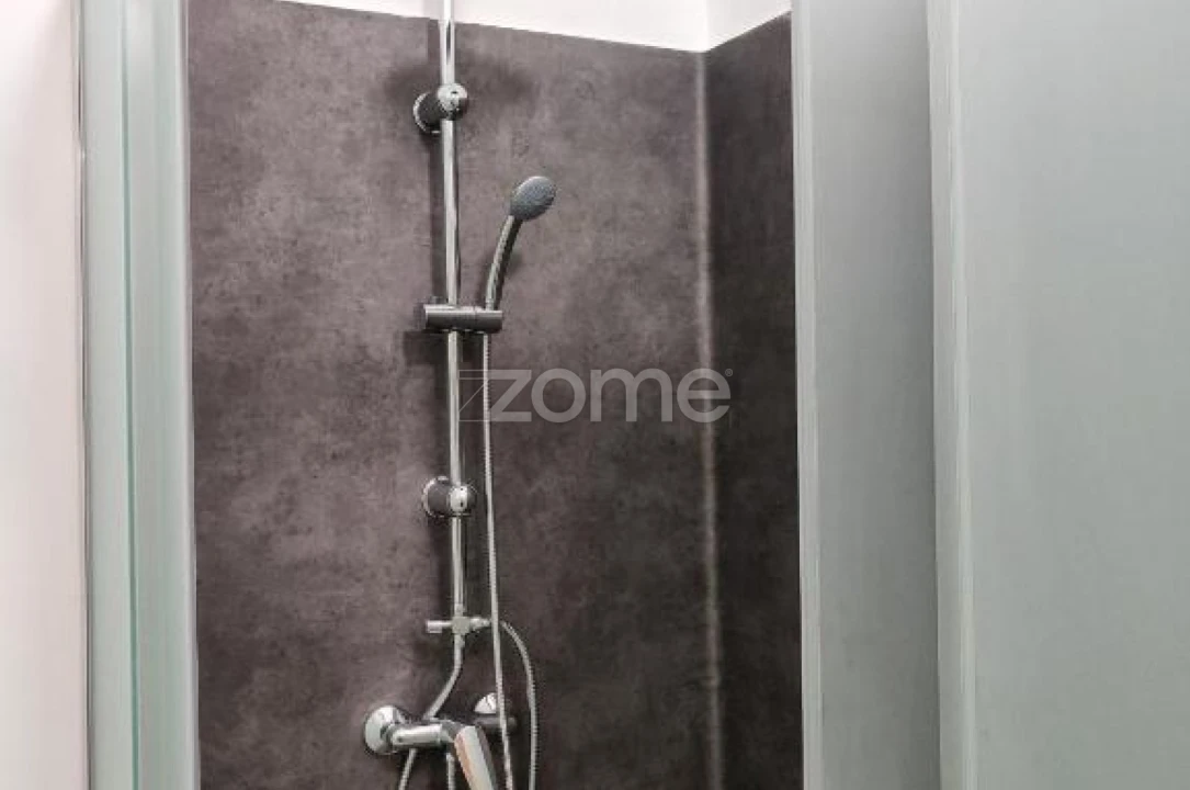 Moradia T17 para Venda em Campanhã Foto 9