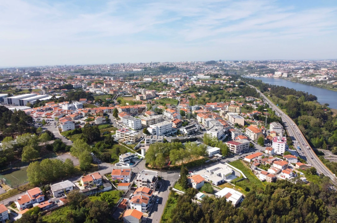 Terreno para Venda em Vilar de Andorinho Foto 5