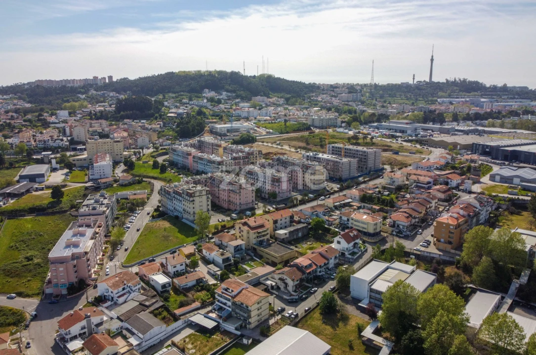 Terreno para Venda em Vilar de Andorinho Foto 7