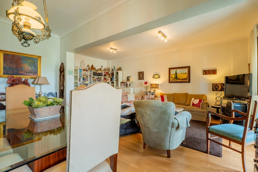 Apartamento T5 para Venda em Lumiar Foto 21